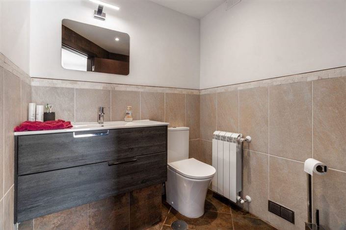 Image No.13-4 Bed House for sale