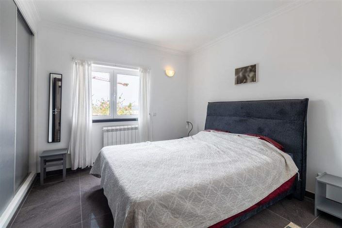 Image No.14-4 Bed House for sale