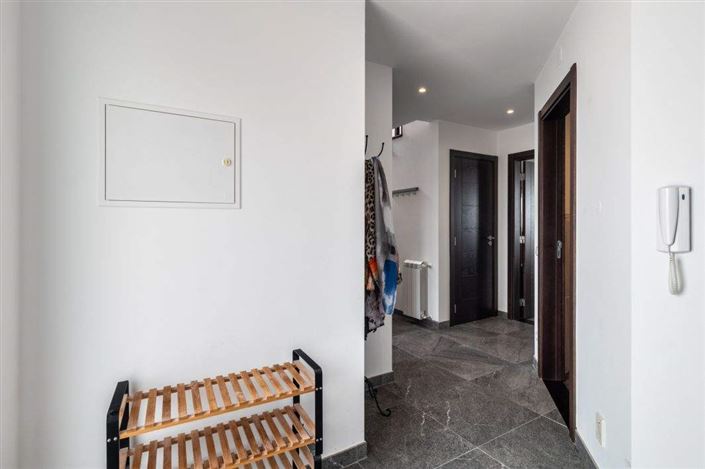 Image No.2-4 Bed House for sale