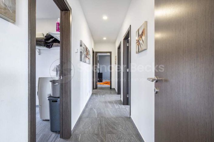 Image No.9-3 Bed House for sale