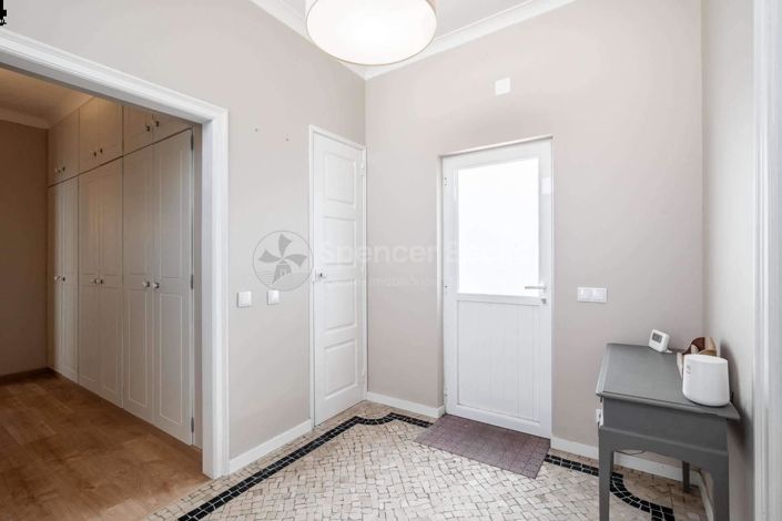Image No.14-4 Bed House for sale