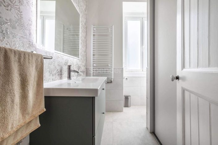 Image No.8-4 Bed House for sale