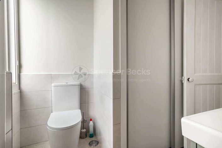 Image No.10-4 Bed House for sale
