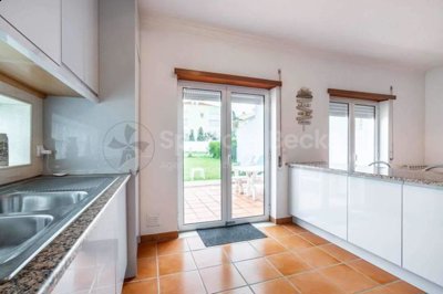 fd869cec-9818-815a-054f-a9adf4c427ce