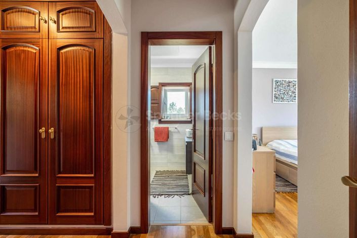 Image No.11-4 Bed House for sale