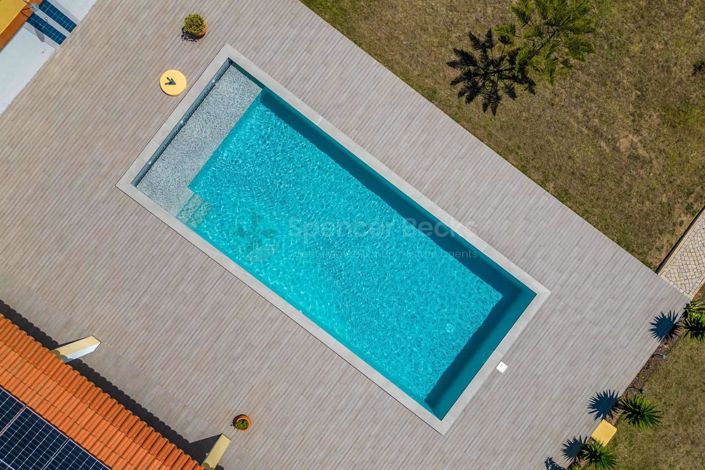 Image No.40-4 Bed House for sale