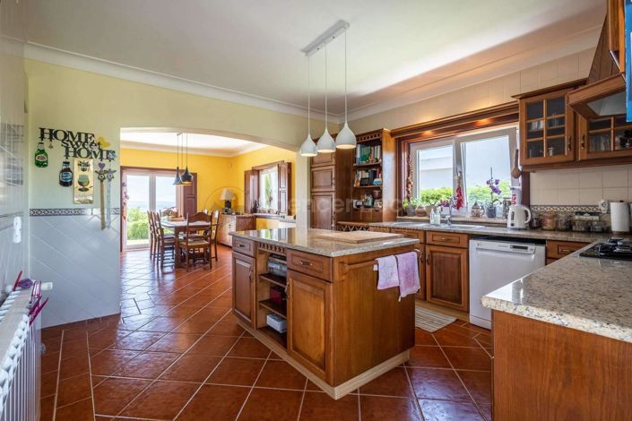 Image No.5-4 Bed House for sale