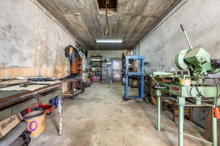 Image No.19-3 Bed House for sale