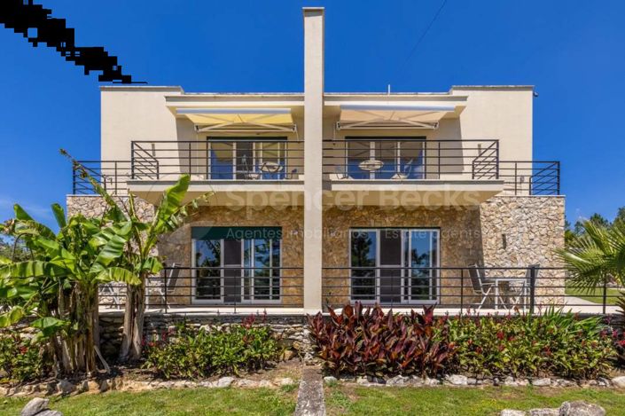 Image No.1-6 Bed House for sale