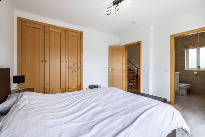 Image No.15-6 Bed House for sale