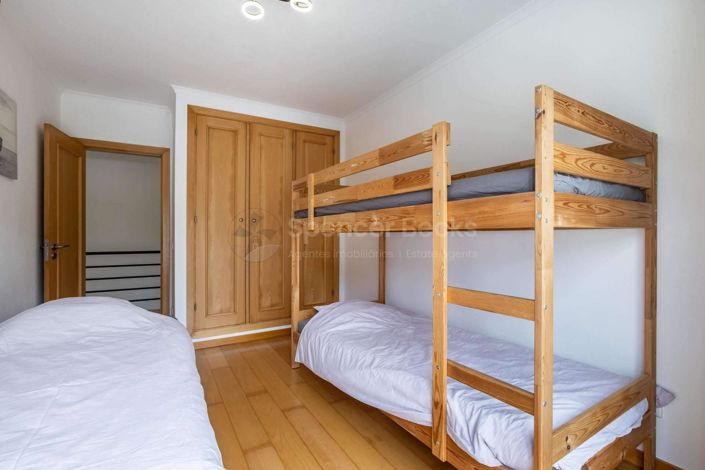 Image No.20-6 Bed House for sale