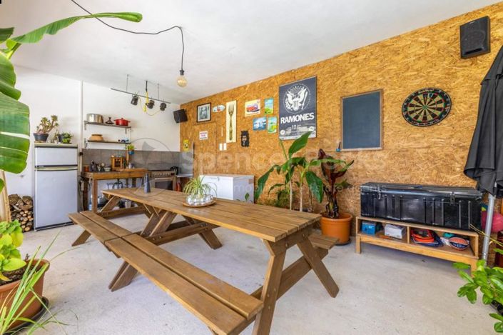 Image No.29-6 Bed House for sale