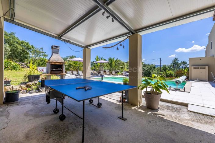 Image No.29-6 Bed House for sale