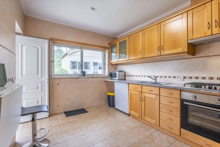 Image No.32-6 Bed House for sale