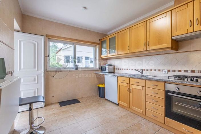 Image No.33-6 Bed House for sale