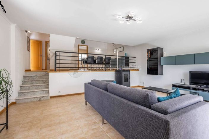 Image No.35-6 Bed House for sale