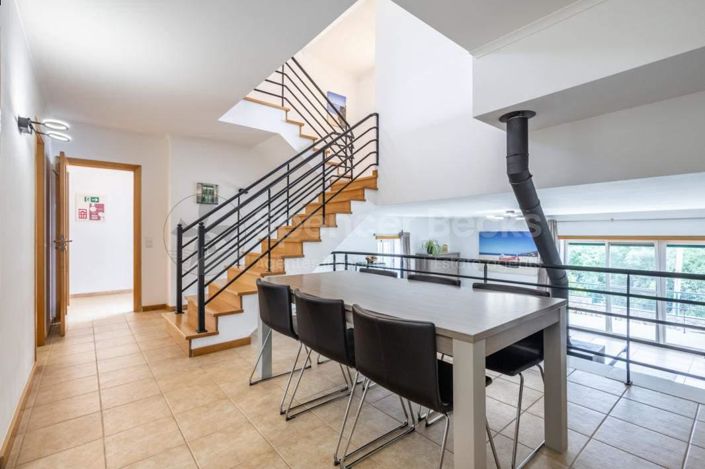 Image No.4-6 Bed House for sale