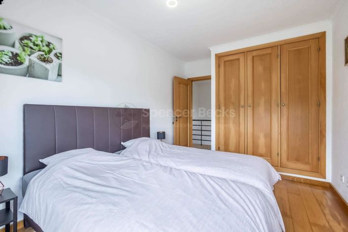 Image No.43-6 Bed House for sale