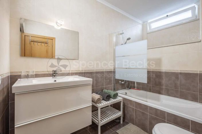 Image No.48-6 Bed House for sale