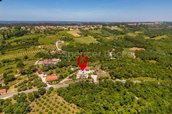 Image No.60-6 Bed House for sale