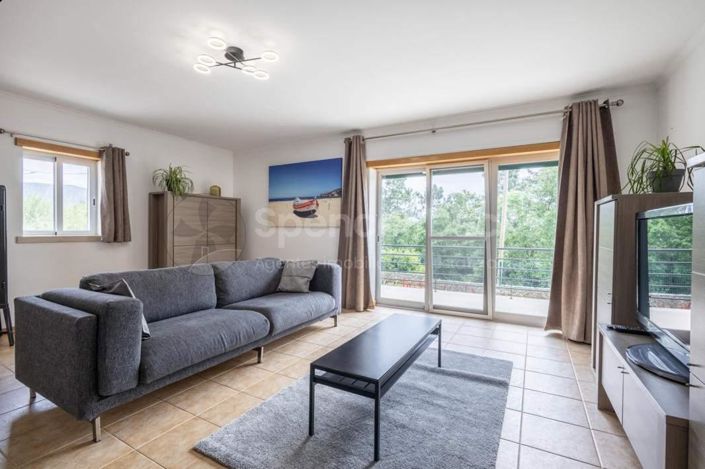 Image No.9-6 Bed House for sale