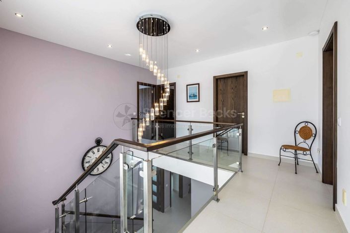 Image No.16-3 Bed House for sale