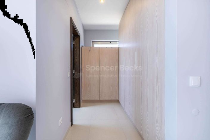 Image No.25-3 Bed House for sale