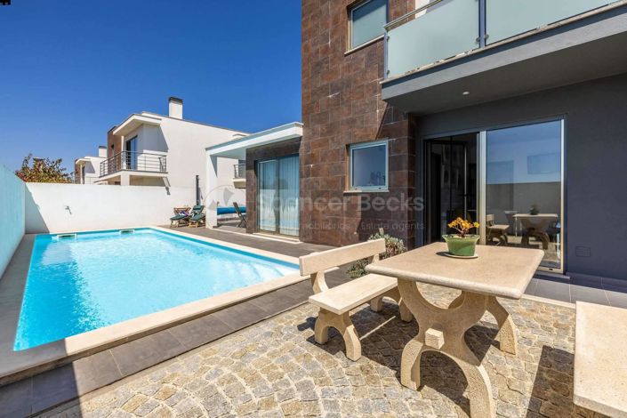 Image No.29-3 Bed House for sale