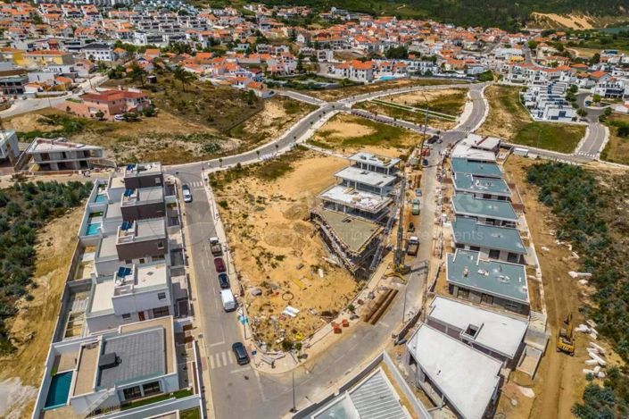 Image No.8-3 Bed House for sale