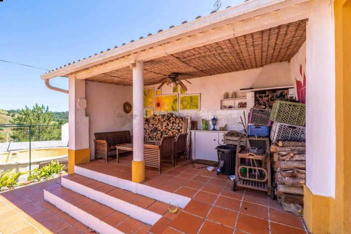 Image No.19-3 Bed House for sale