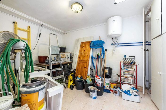 Image No.25-3 Bed House for sale