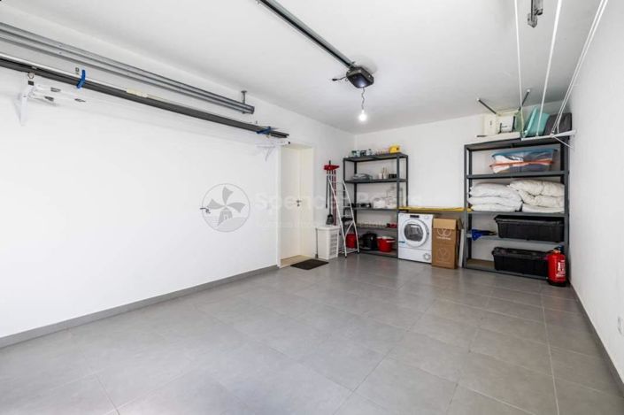 Image No.26-3 Bed House for sale