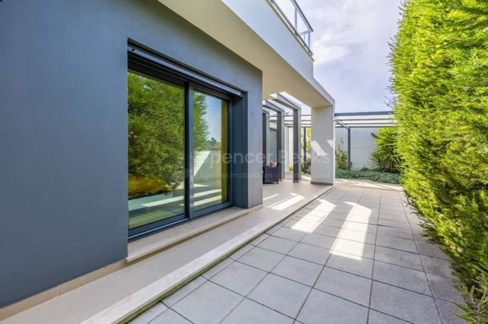 Image No.29-3 Bed House for sale