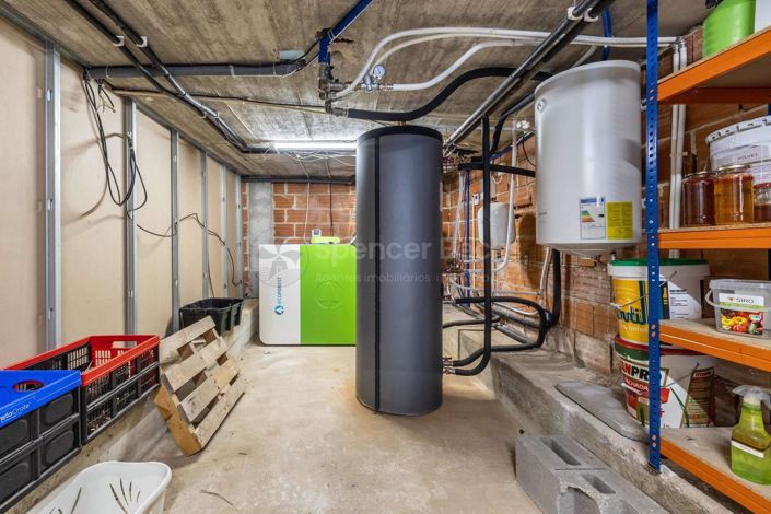 Image No.32-4 Bed House for sale