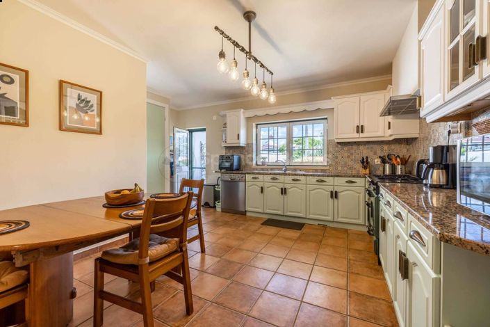 Image No.7-4 Bed House for sale