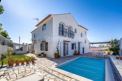 86c7b221-49c9-b09f-b1af-64a8e457c208