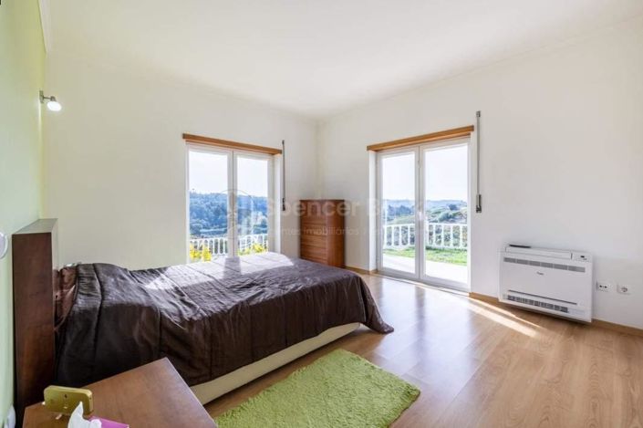 Image No.21-3 Bed House for sale