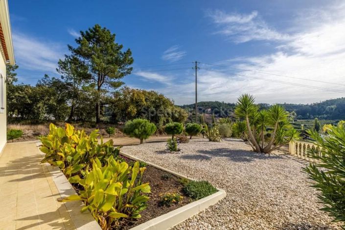 Image No.24-3 Bed House for sale