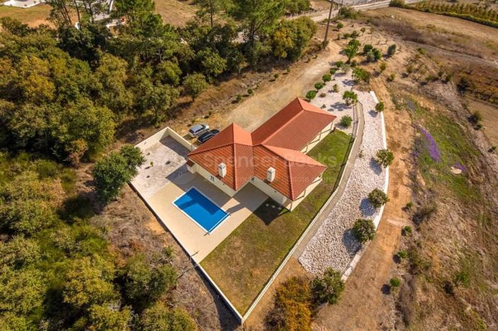 Image No.34-3 Bed House for sale