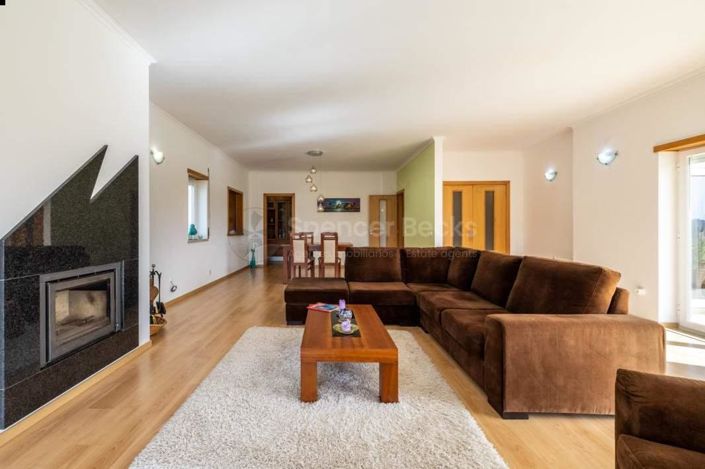 Image No.5-3 Bed House for sale