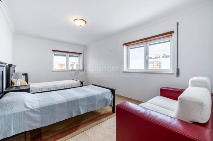 Image No.10-3 Bed House for sale