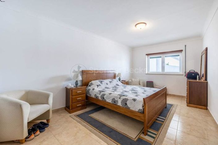 Image No.12-3 Bed House for sale