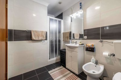 dbb70905-0063-e796-9425-1264691ea347