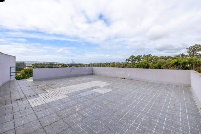 Image No.25-3 Bed House for sale