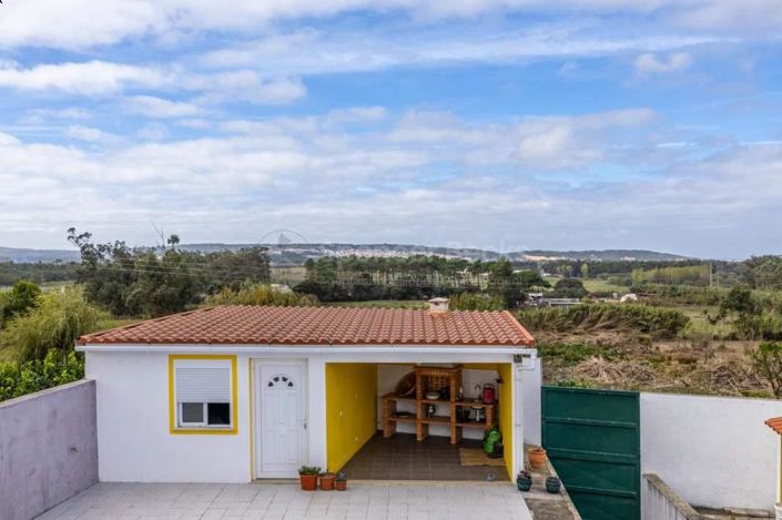 Image No.26-3 Bed House for sale