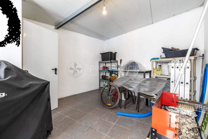 Image No.30-3 Bed House for sale