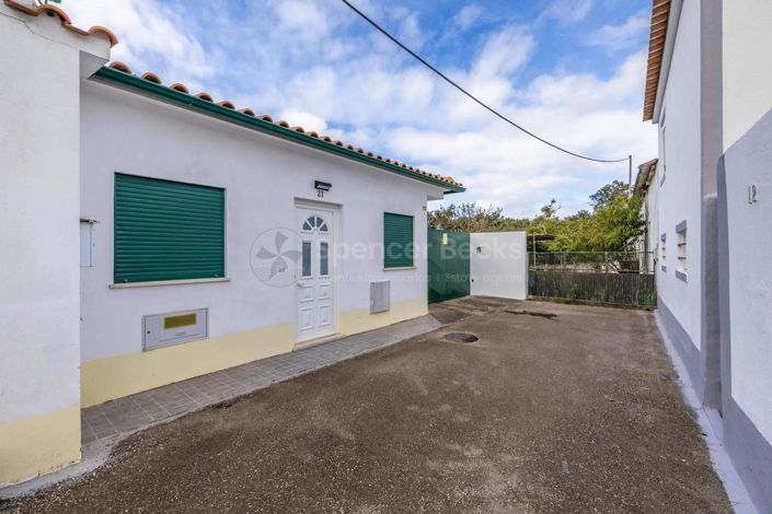 Image No.32-3 Bed House for sale