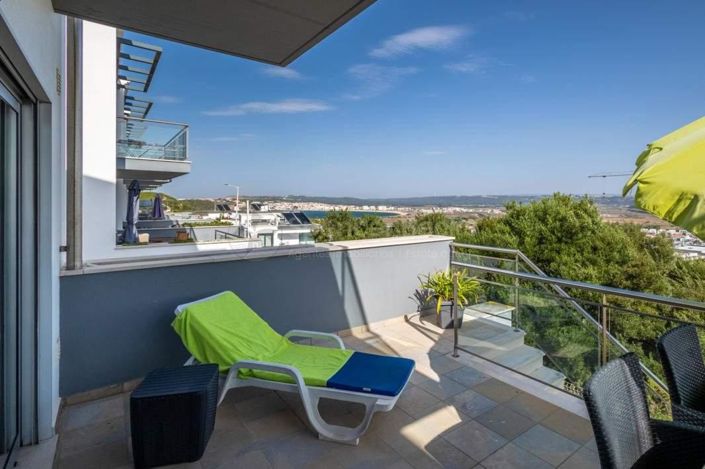 Image No.11-3 Bed House for sale