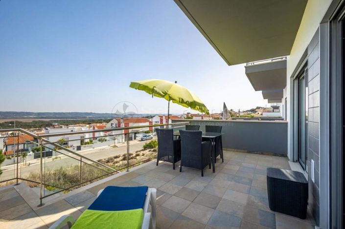 Image No.12-3 Bed House for sale