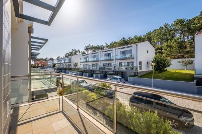 Image No.18-3 Bed House for sale